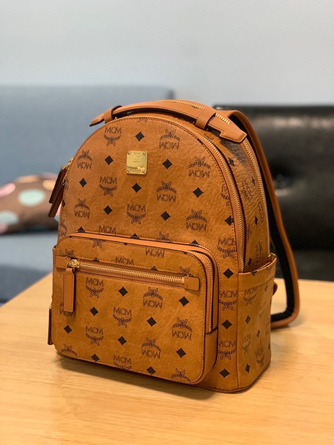mcm stark visetos老花双肩包 小号