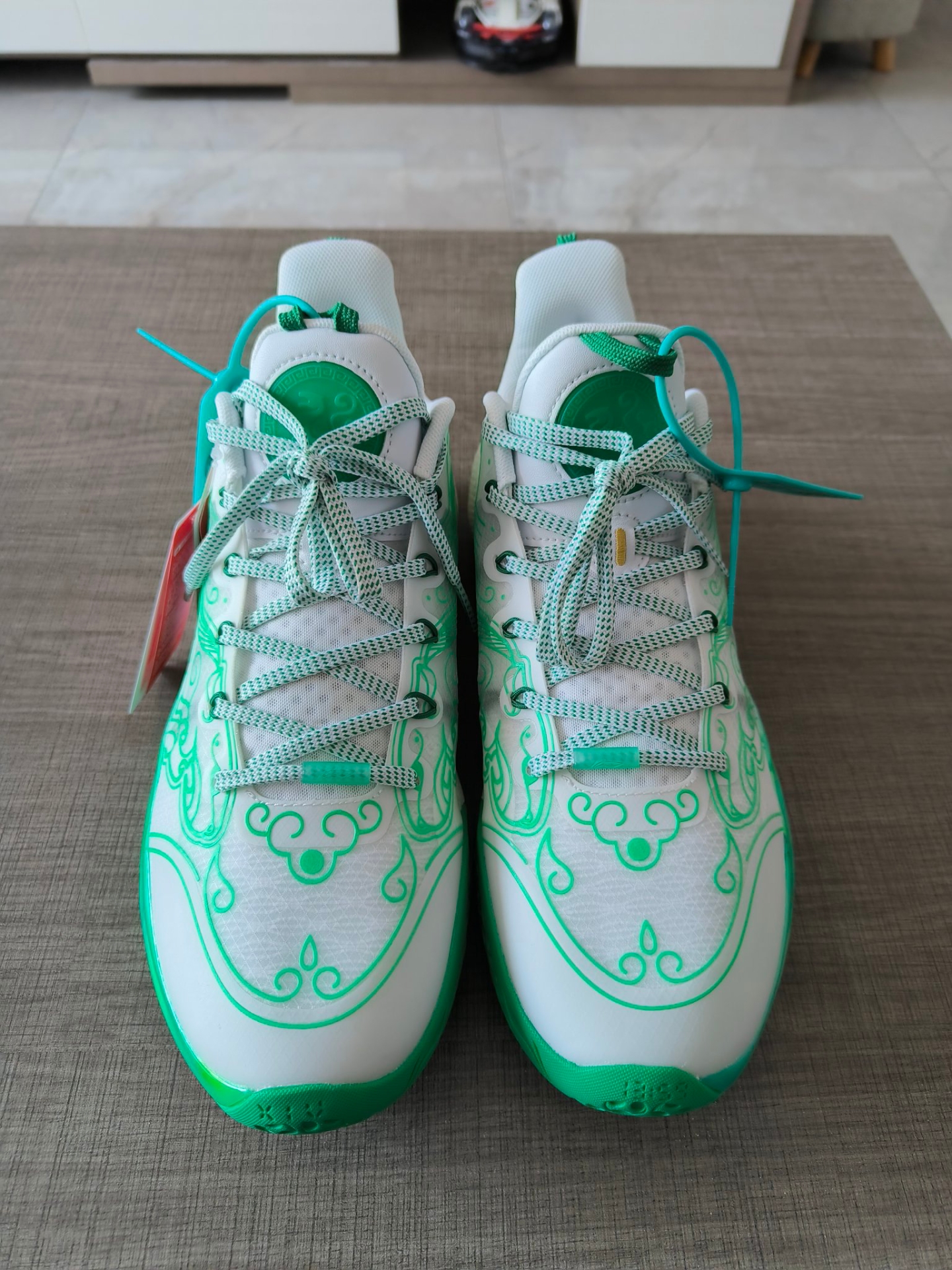 李宁驭帅1442白虎符配色