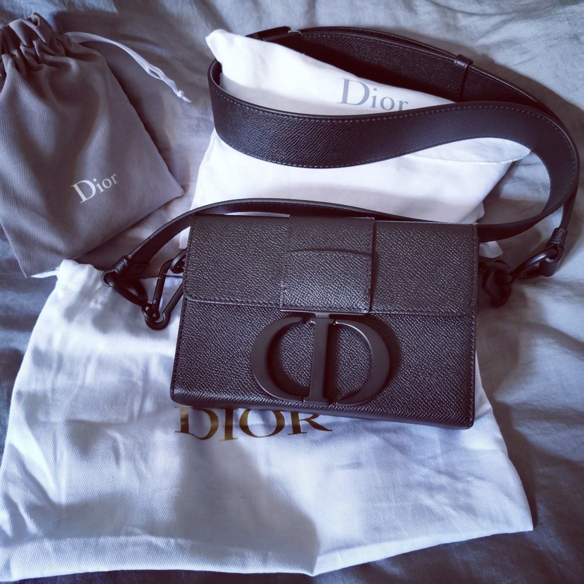 dior蒙田30 box黑色牛皮小方盒