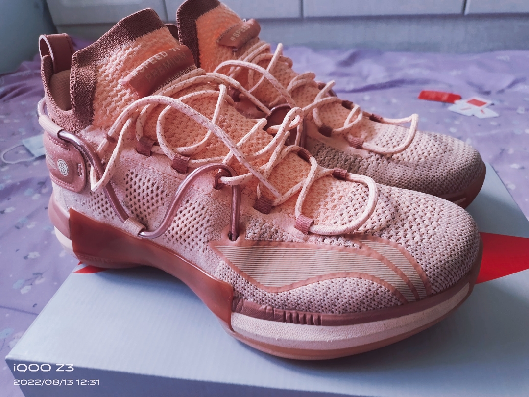 李宁闪击6premium玫瑰粉测评