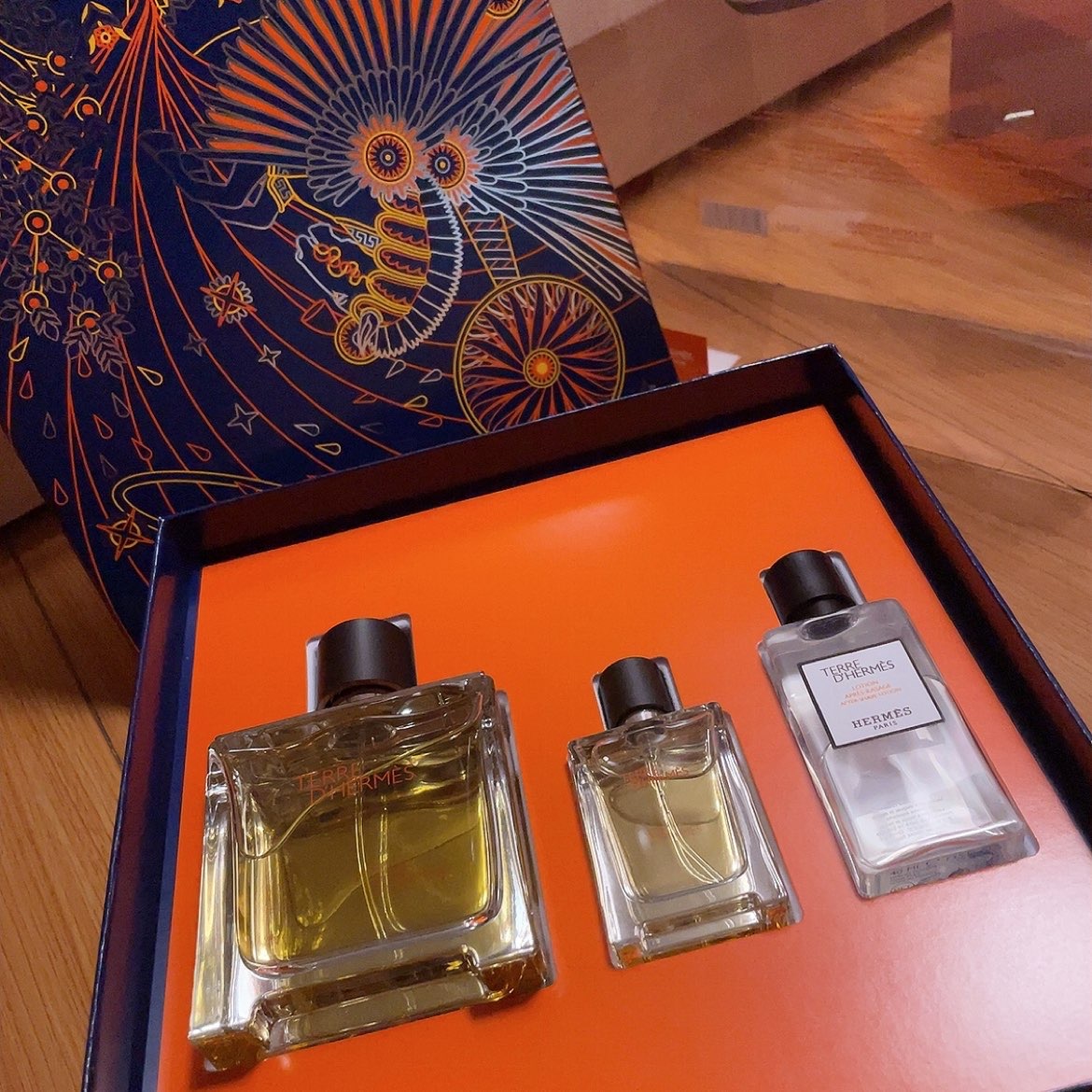 爱马仕大地圣诞礼盒