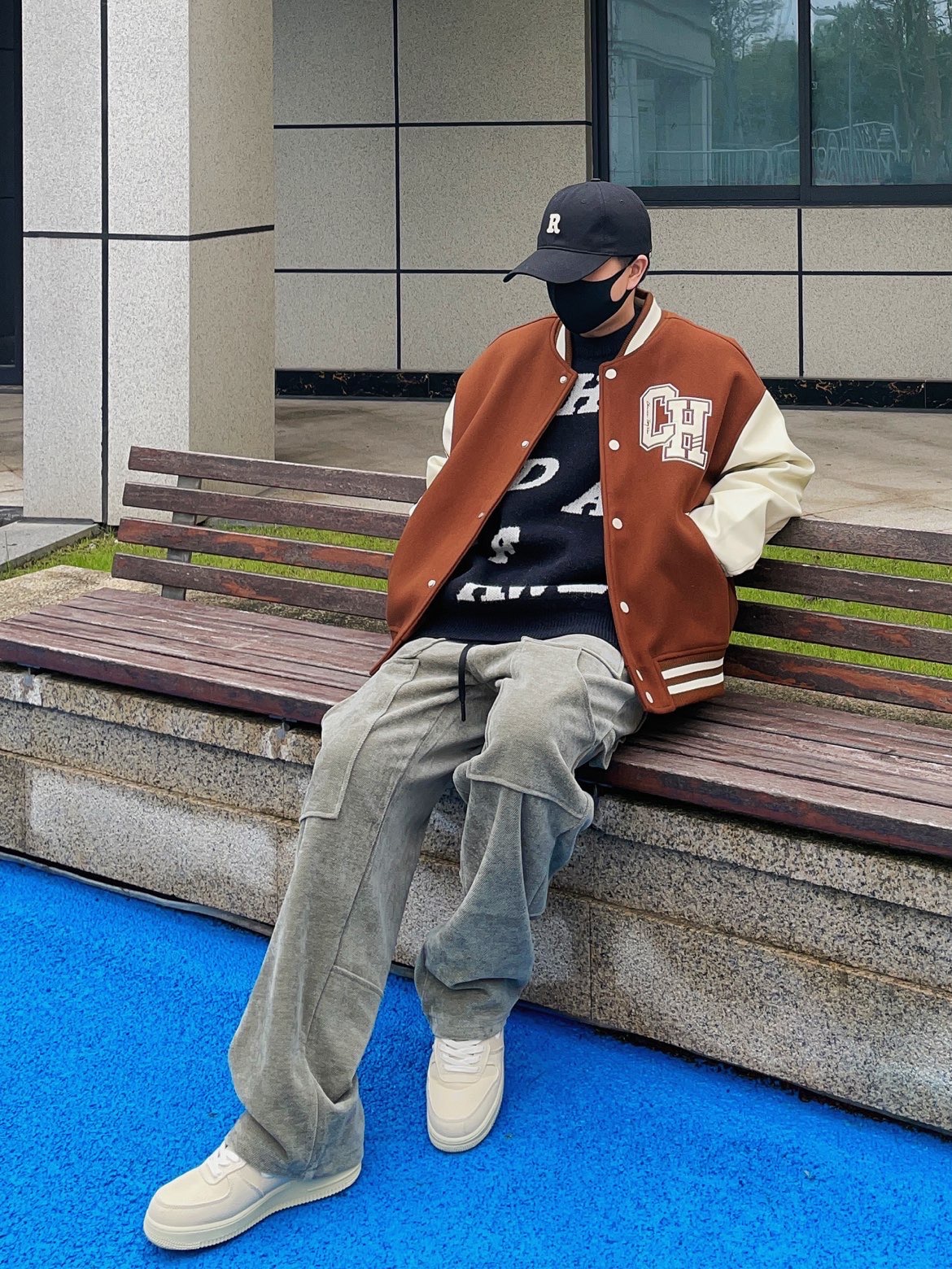 ootd|秋冬男生复古风棒球服搭配灯芯绒休闲裤
