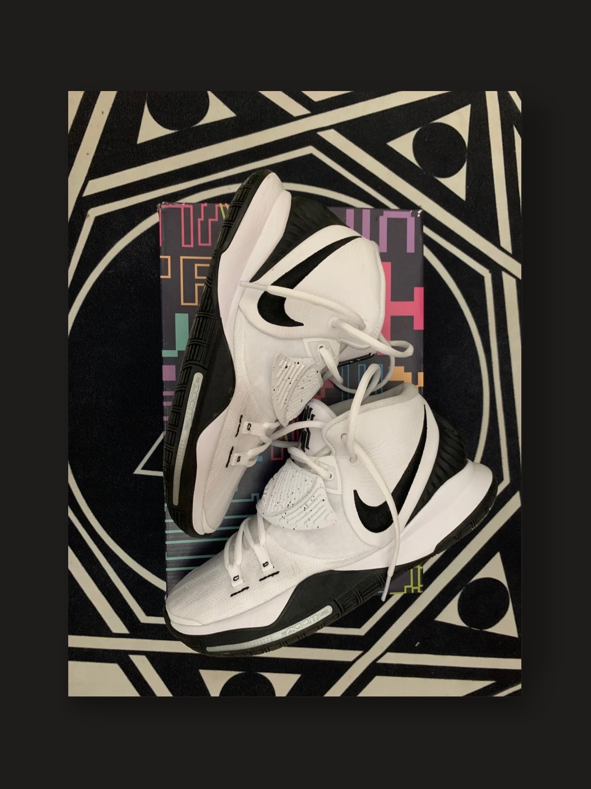 欧文 kryrie6 黑白