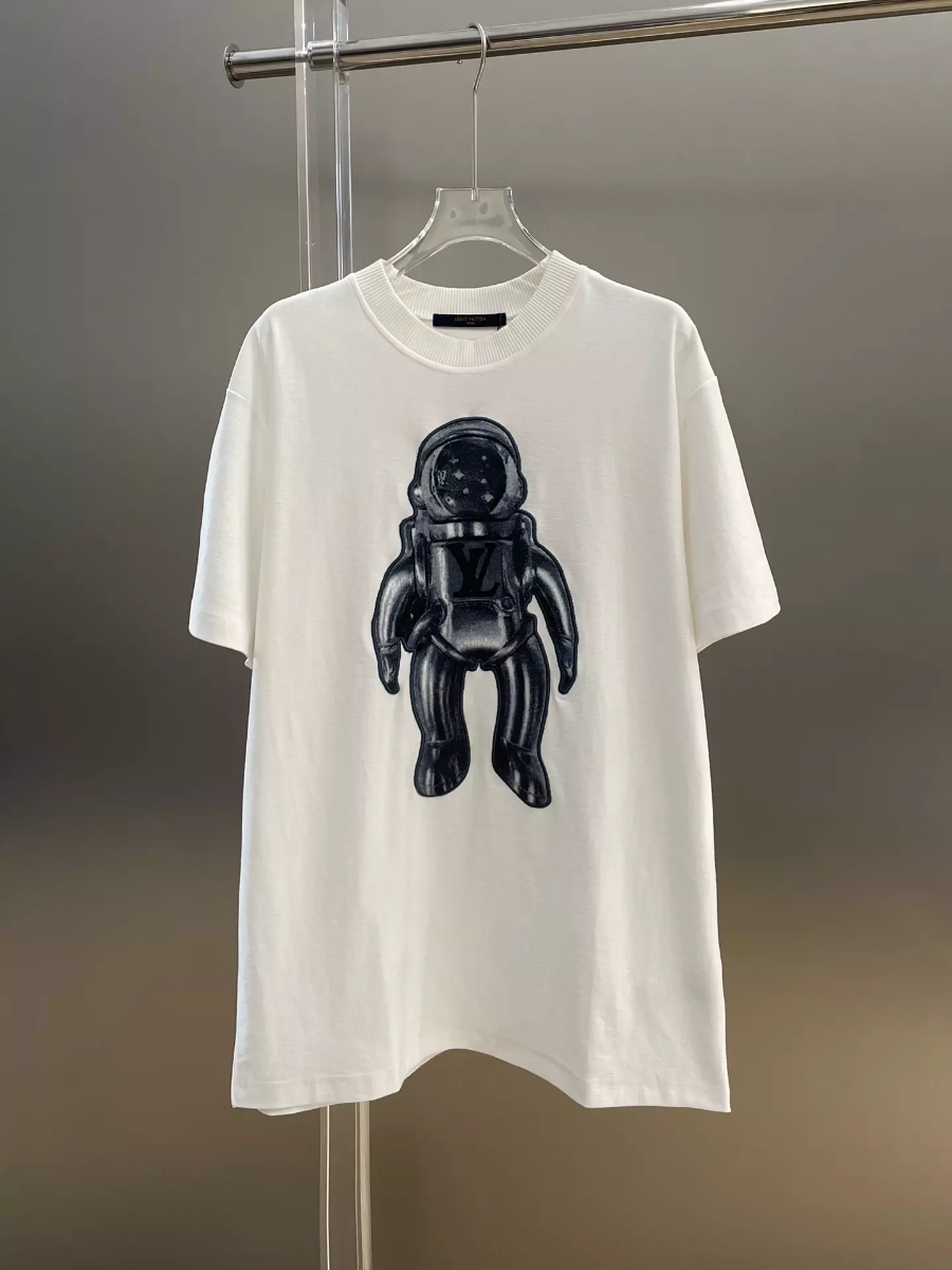 天呐 lv宇航员短袖实在是太酷了