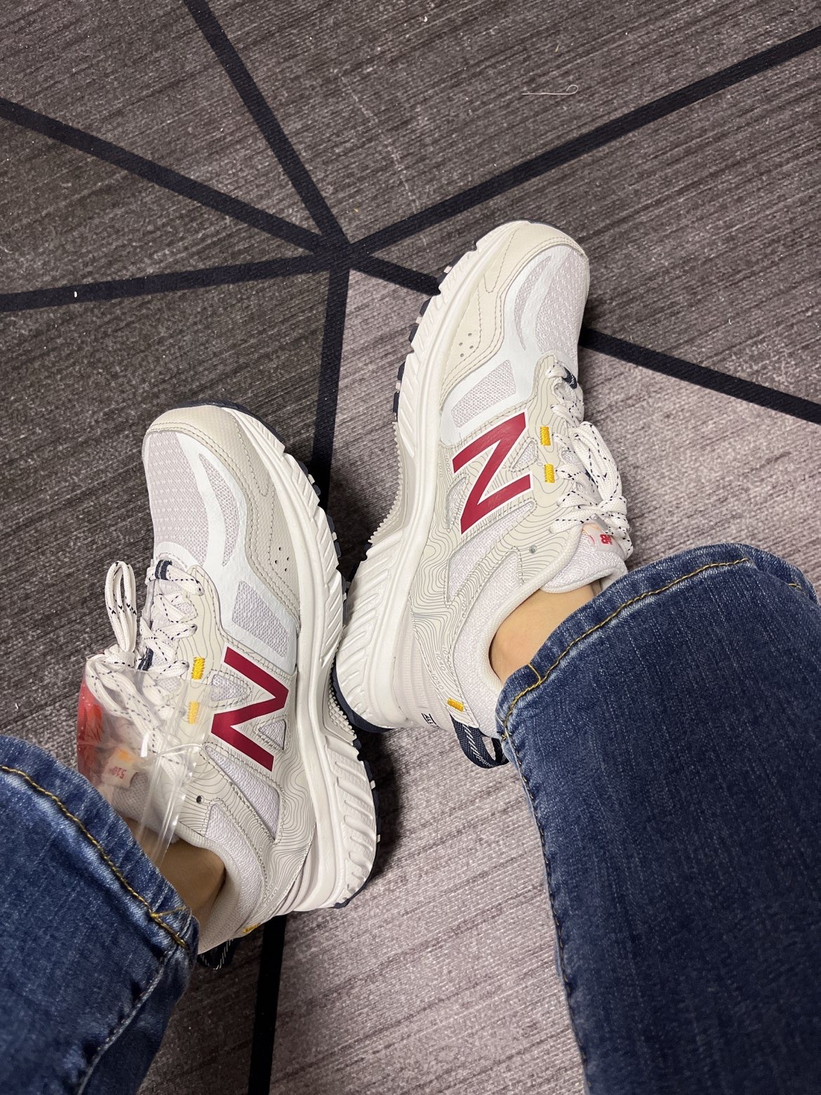 New Balance テニスシューズ ホワイト/レッド/新品未使用 新品未使用 new balance テニスシューズ 24cm 2E スニーカー