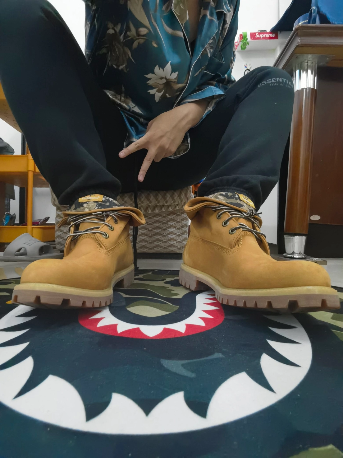 添柏岚翻靴搞一搞