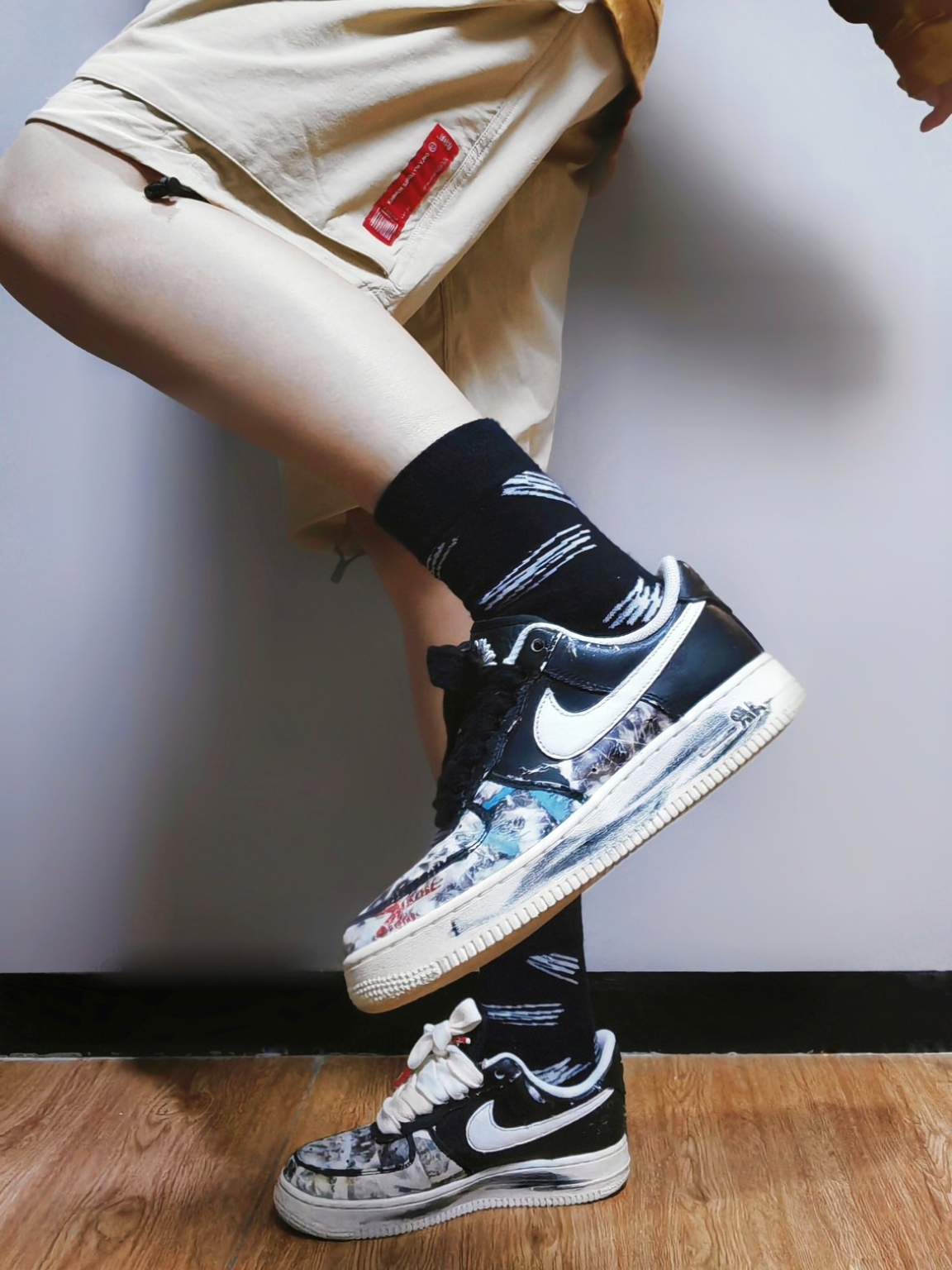 谁的af1权志龙跟我一样,刮了一半没耐心了.