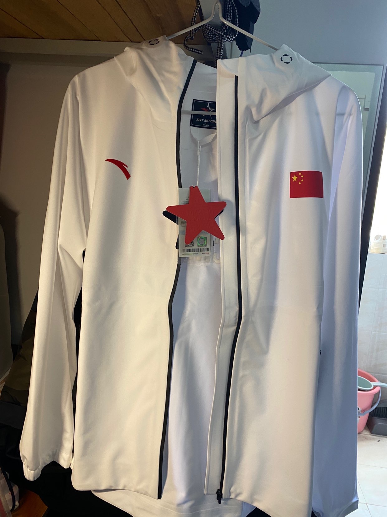 安踏冬奥会国旗款帅爆了