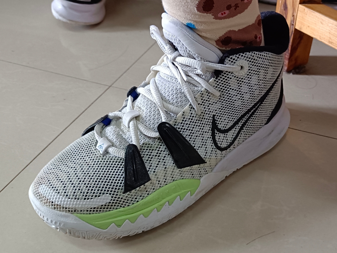 欧文7 白黑绿 实战篮球鞋