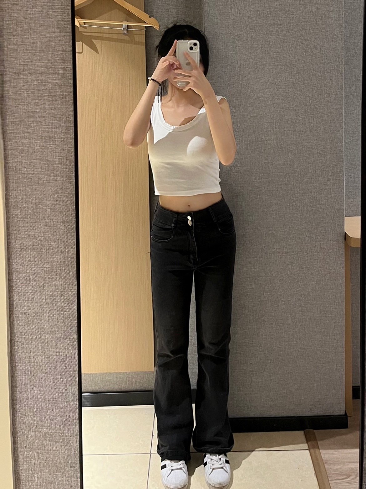 阿迪达斯百搭贝壳鞋