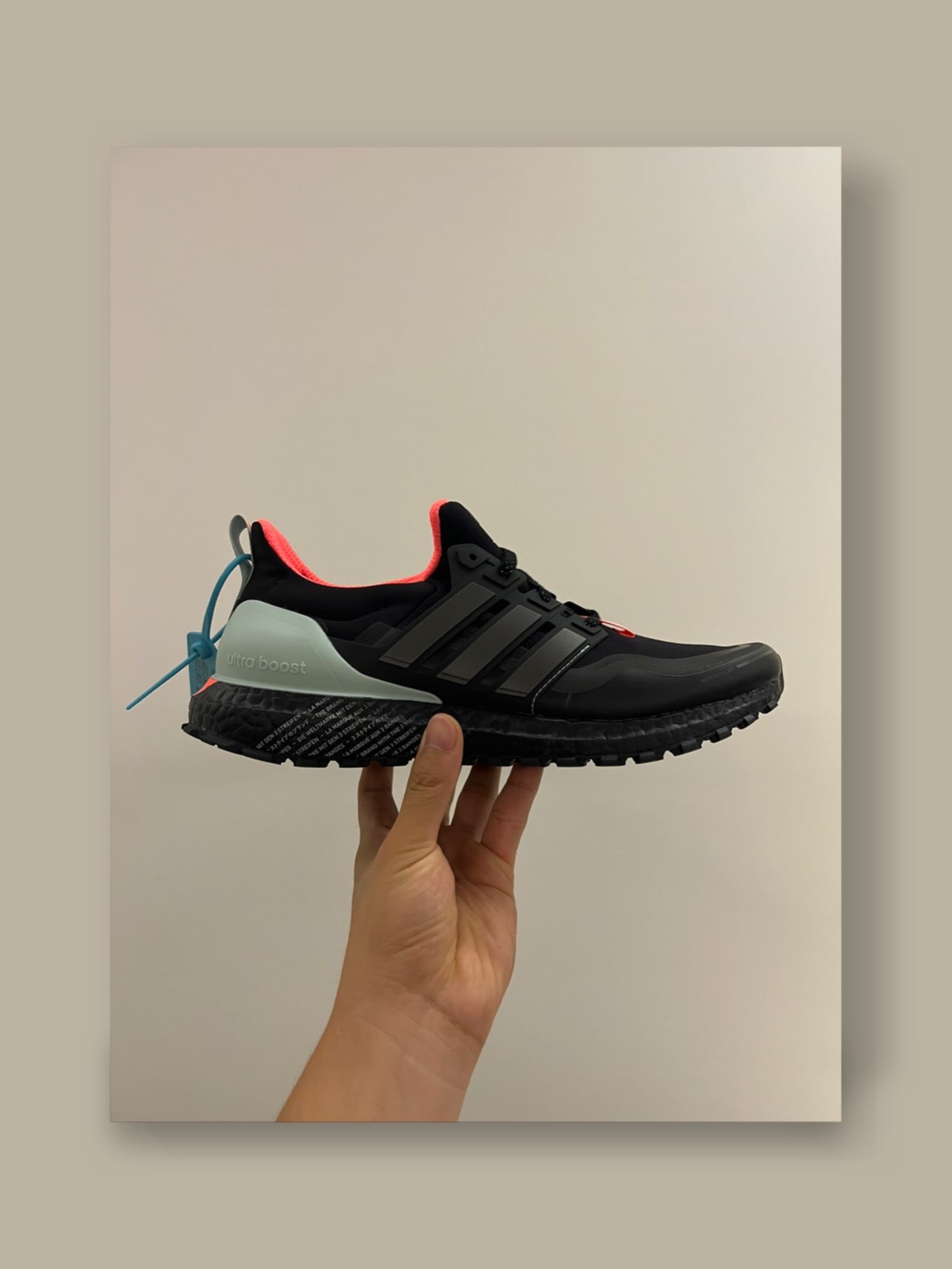 adidas ub4 0 boost系列防水登山鞋