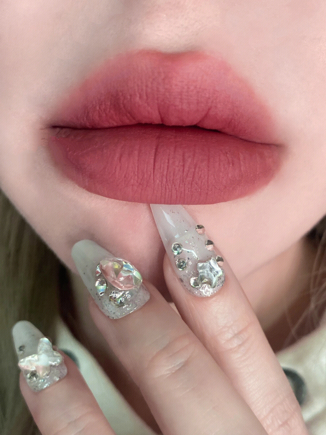 20 的唇釉这个质地是正常的吗?