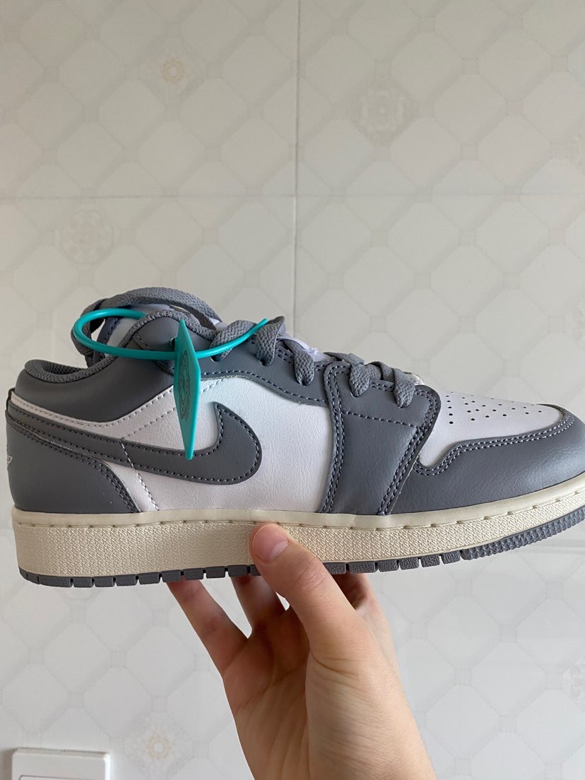 aj1复古灰白配色小迪奥氧化做旧