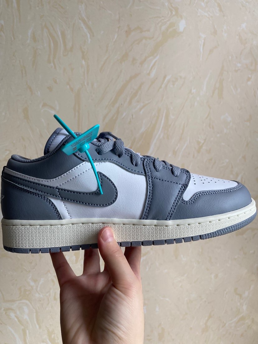 aj1low小迪奥灰白色复古