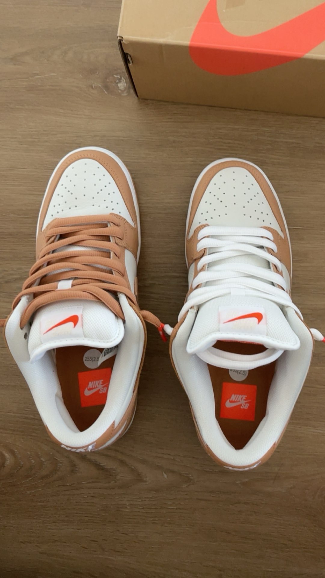 dunk sb 藕色 白色or原色鞋带06