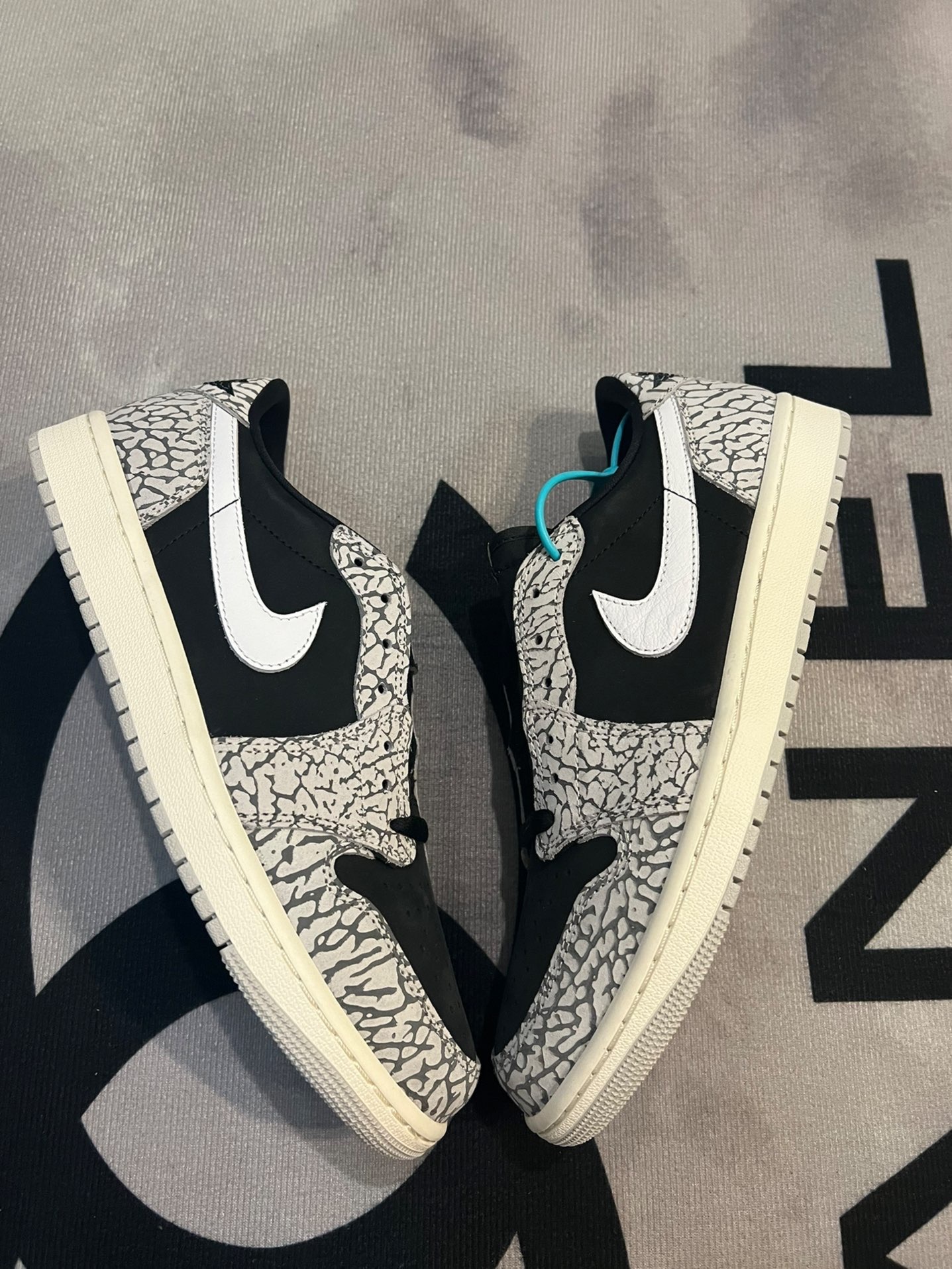 custom review-Air Jordan 1 Retro Low Og 'Black Cement'