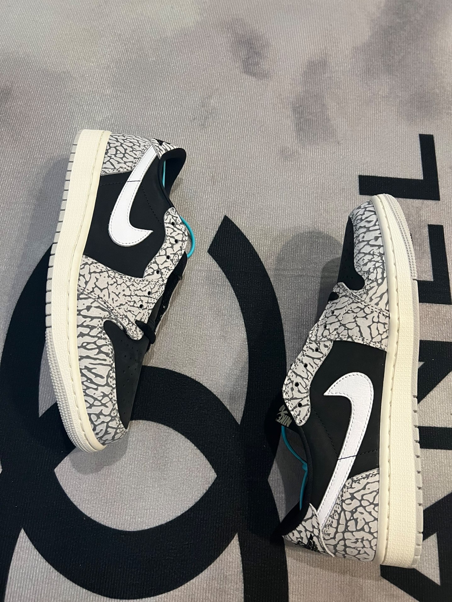 custom review-Air Jordan 1 Retro Low Og 'Black Cement'