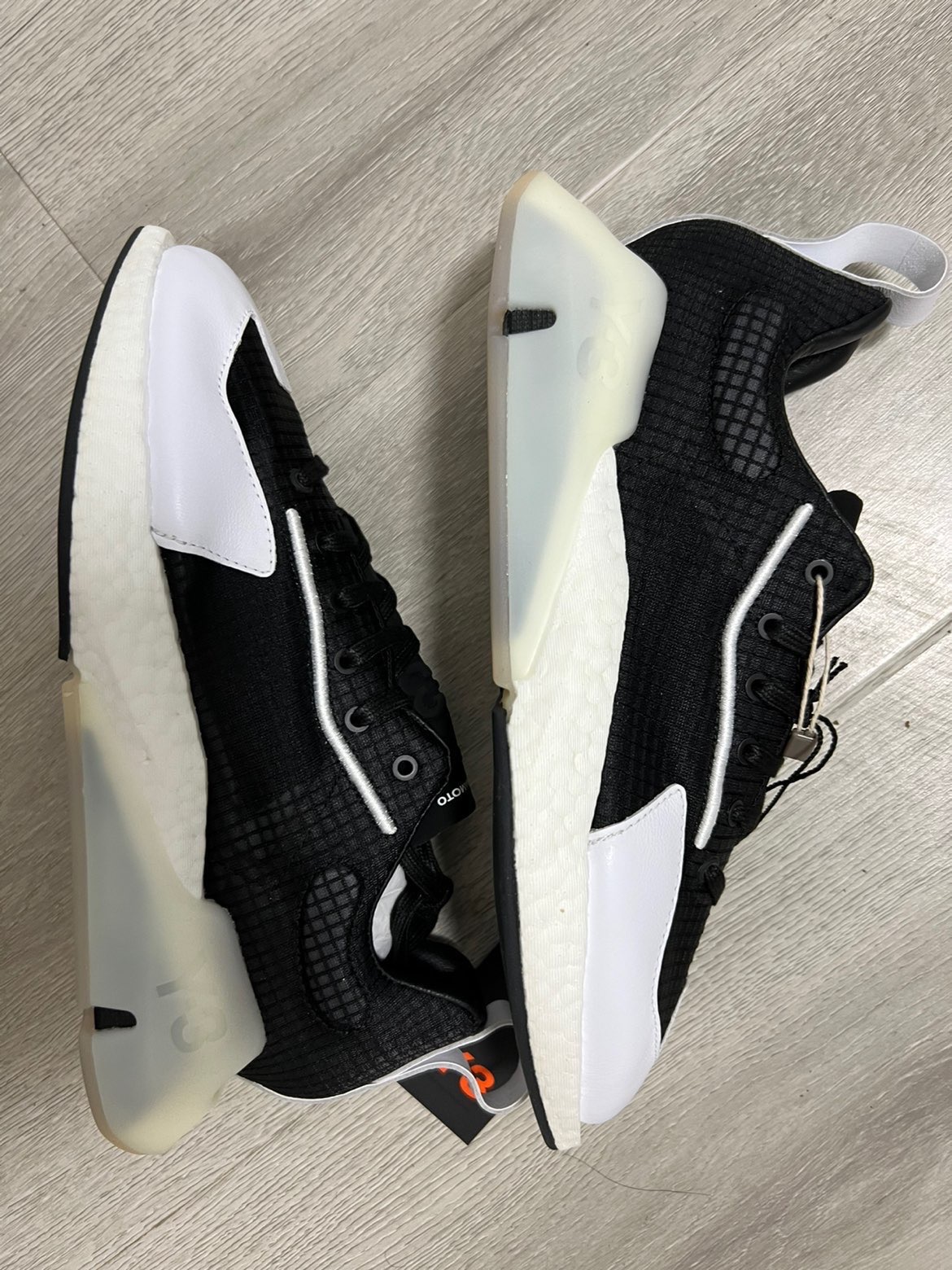 3 orisan 黑色休闲鞋