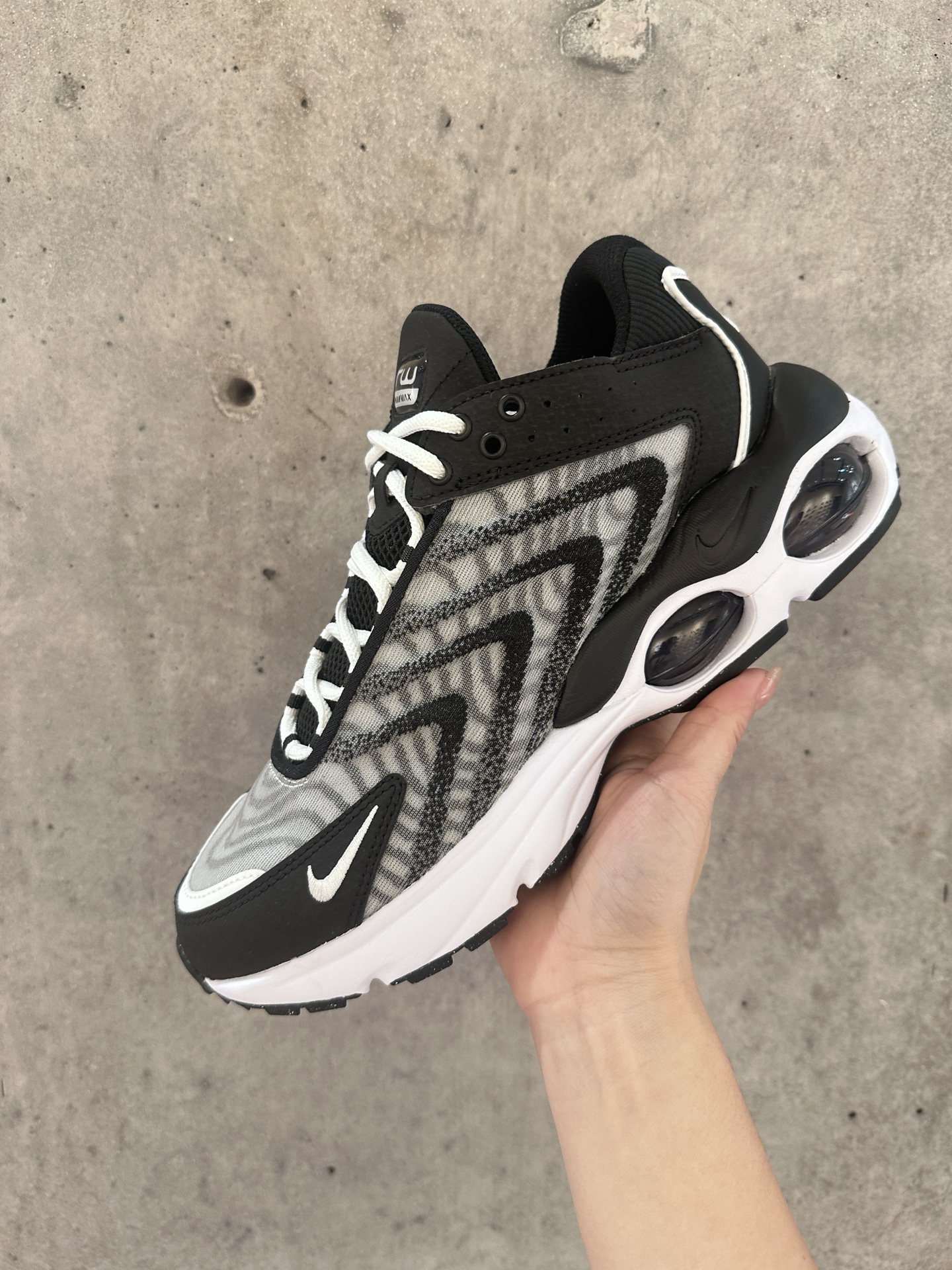 黑白相间air max气垫鞋