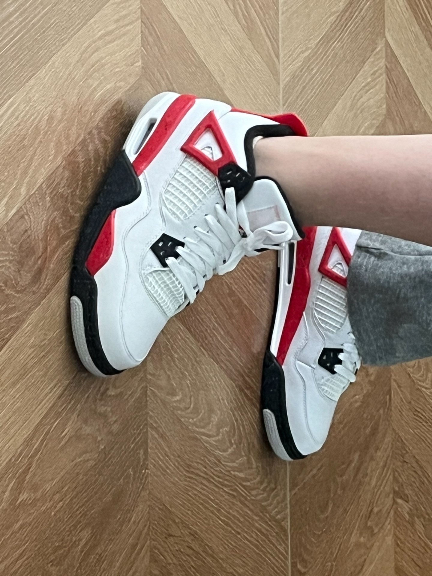 custom review-Canvas & Suede Reappear On The Air Jordan 1 Mid SE Coconut Milk Particle Grey