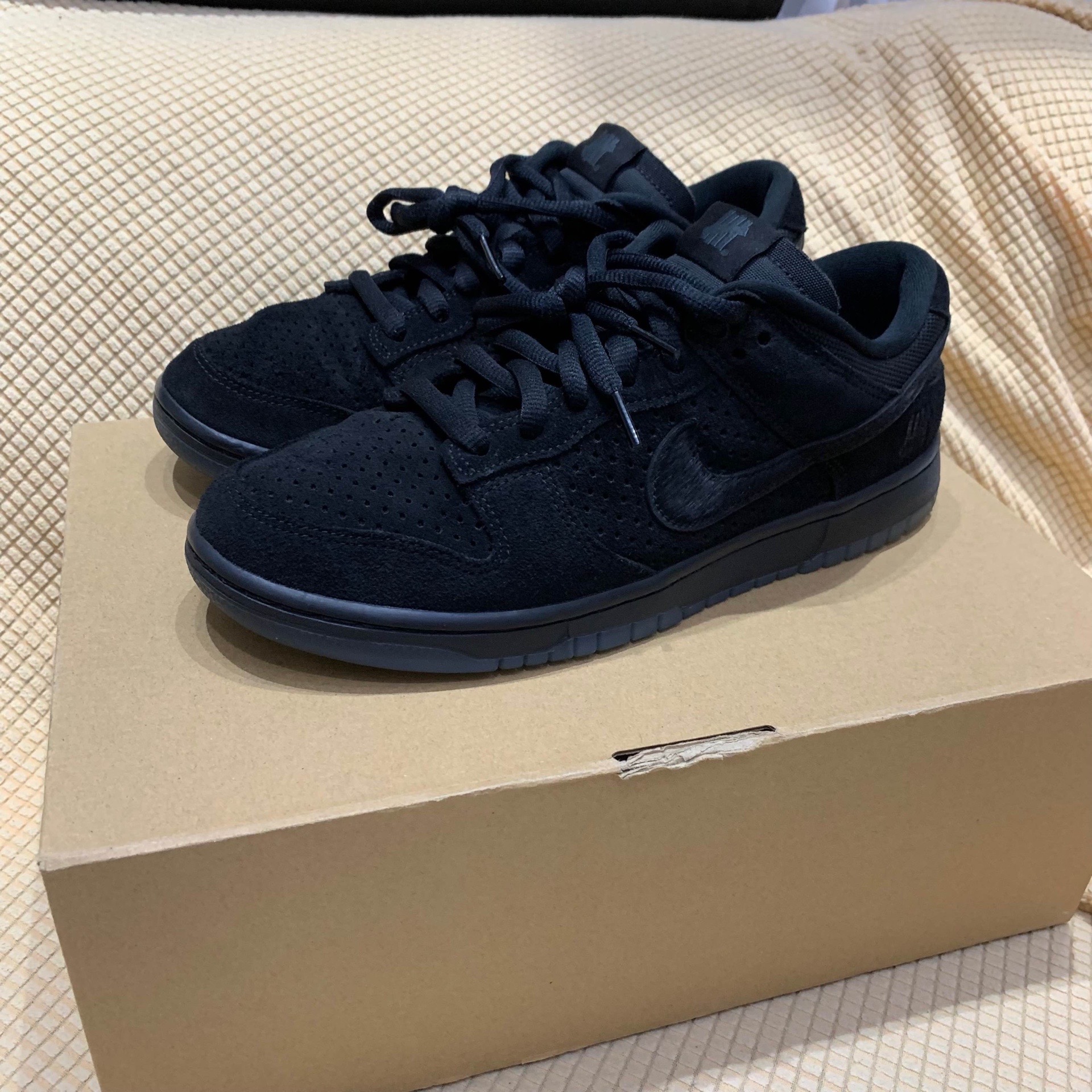 黑武士dunk联名42.5码,秋冬颜值巅峰