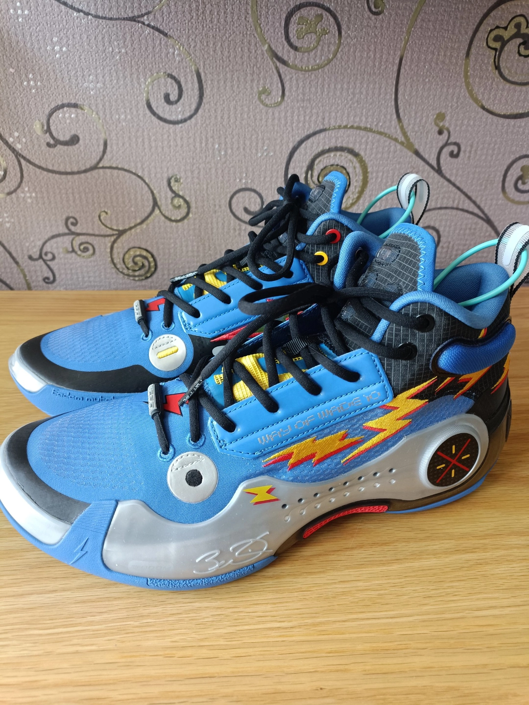 custom review-LINING Way Of Wade 10 Element   Thunder & Lightning