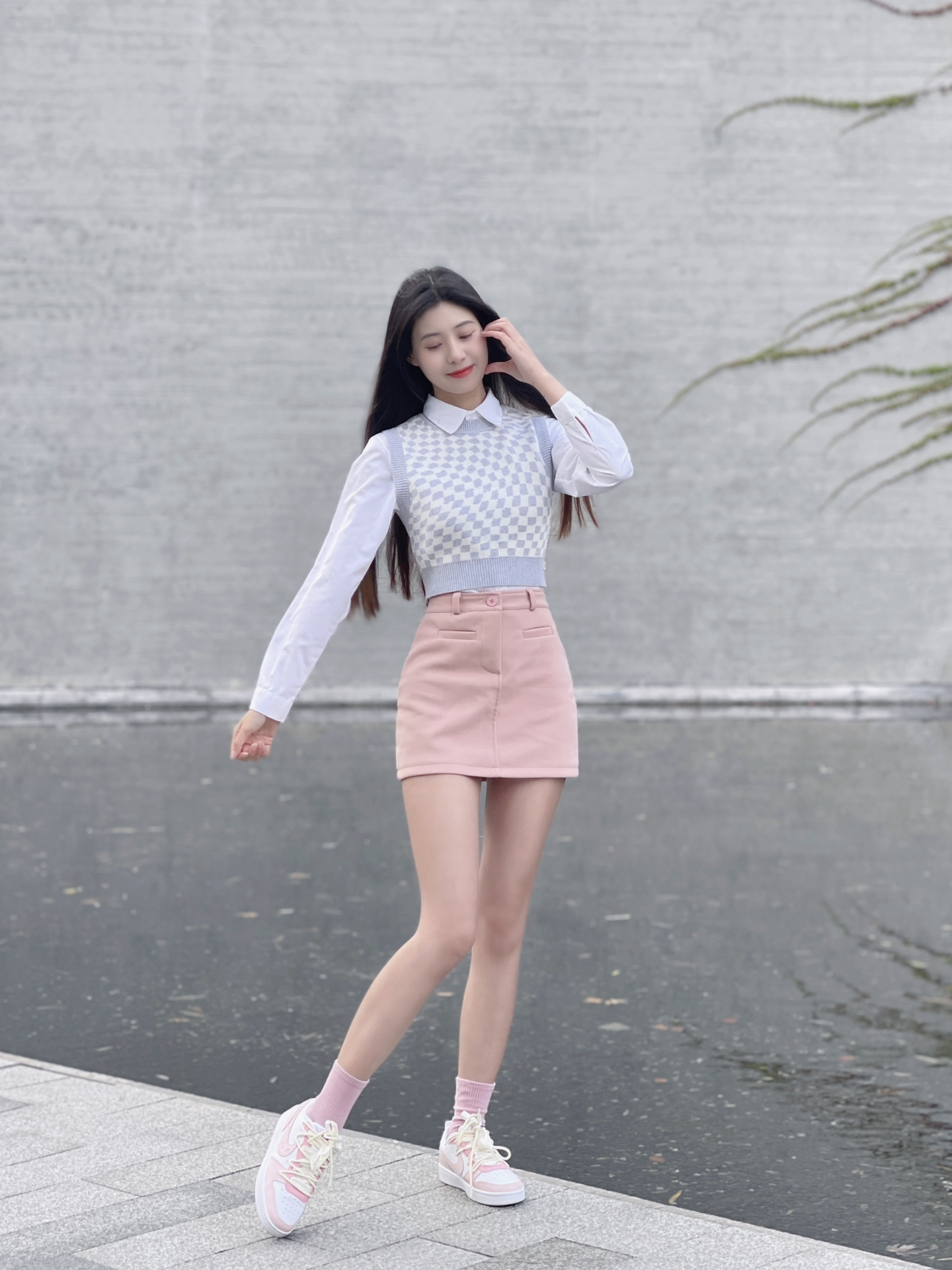 今天是穿粉色鞋子的学院风女孩～!