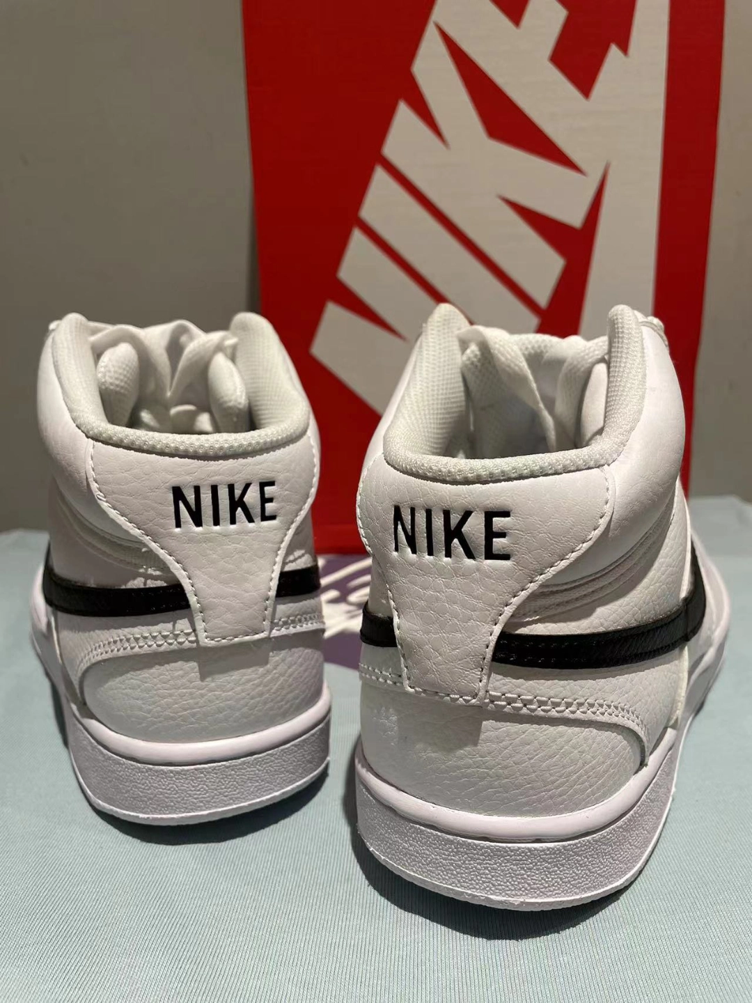 nike好看的小白鞋图片