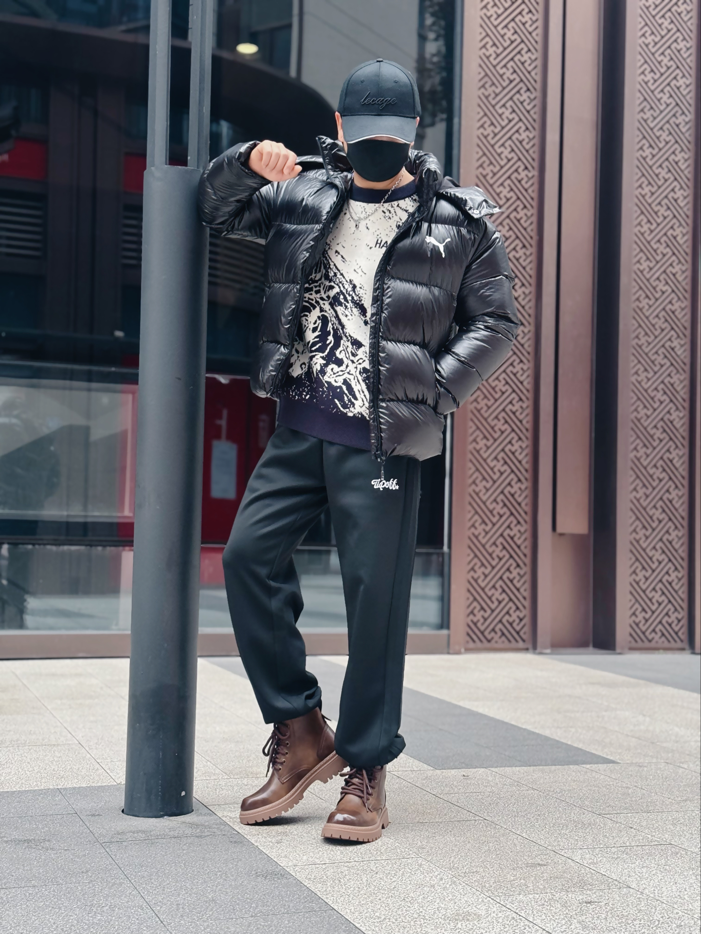 秋冬的马丁靴就得配面包服才有感觉!