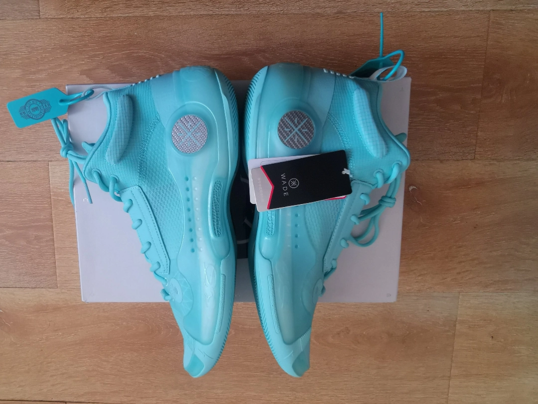 custom review-LINING Way Of Wade 10 Mint