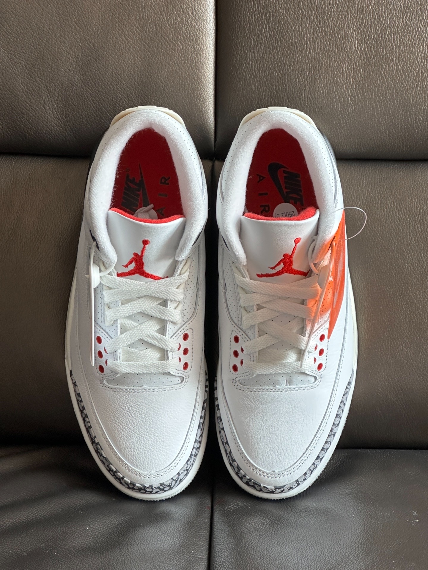 爱球鞋 | aj3做旧白水泥