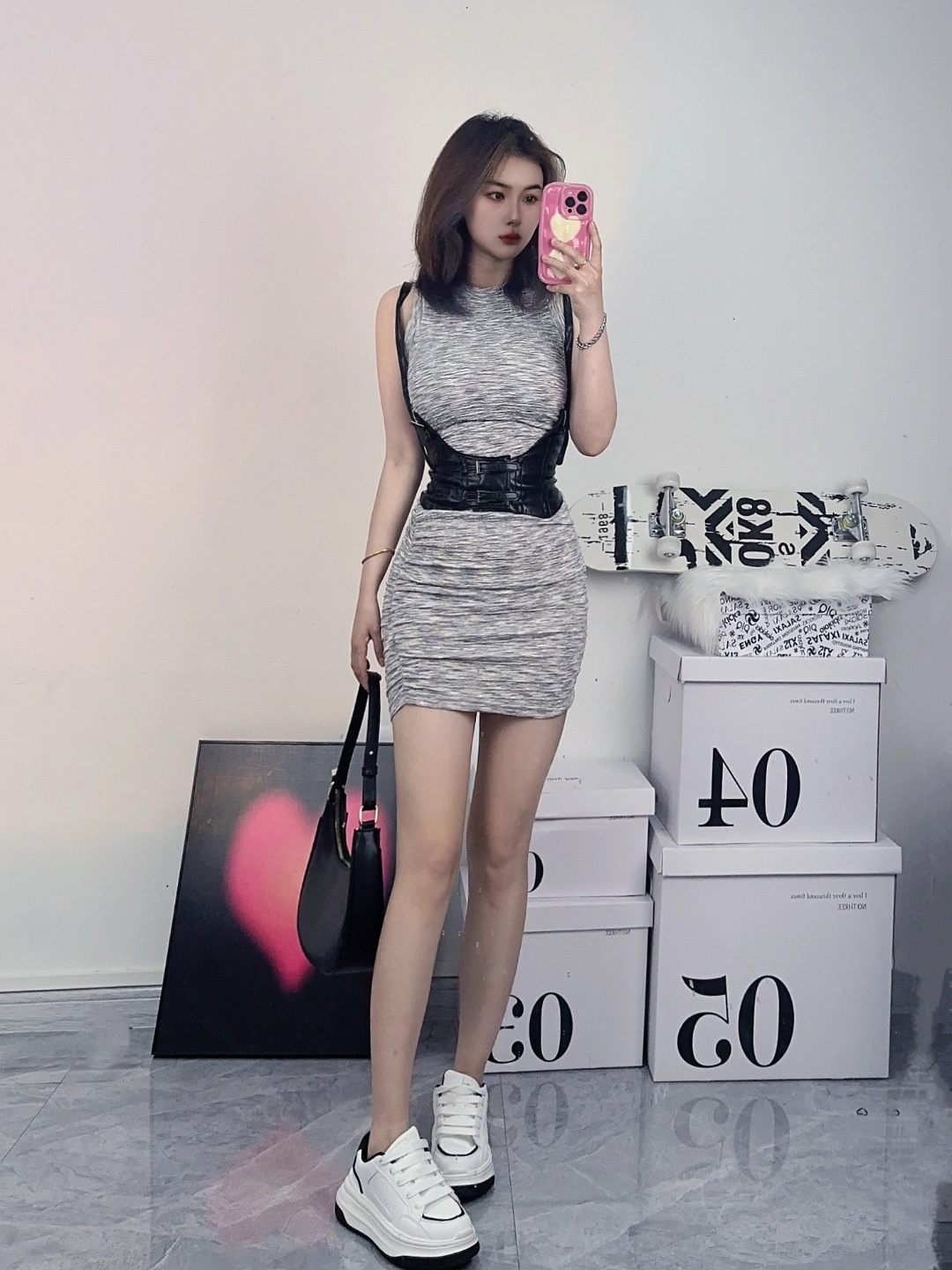 垫底辣妹|保守又纯欲