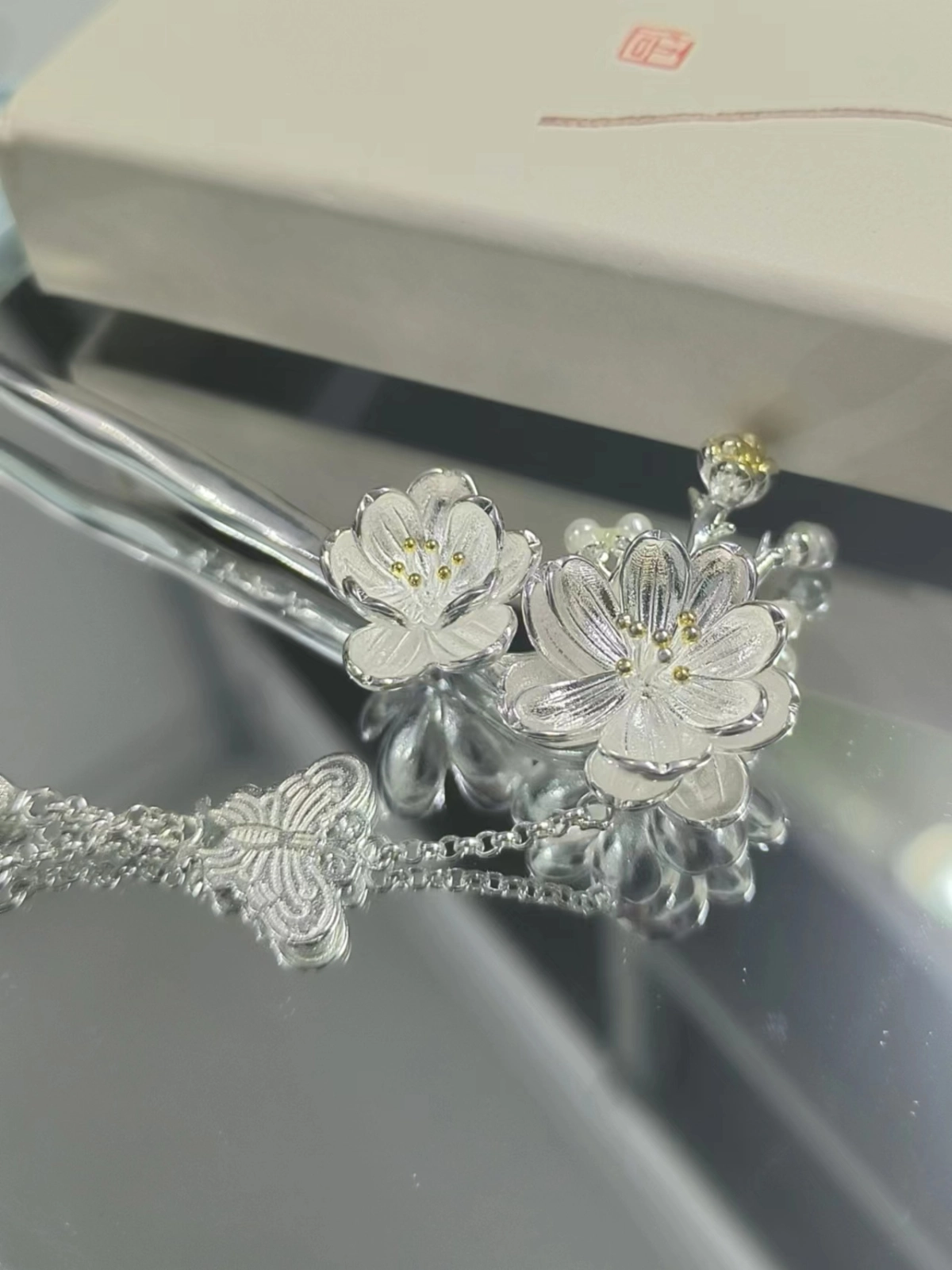 高级感拉满的蝶恋花发簪