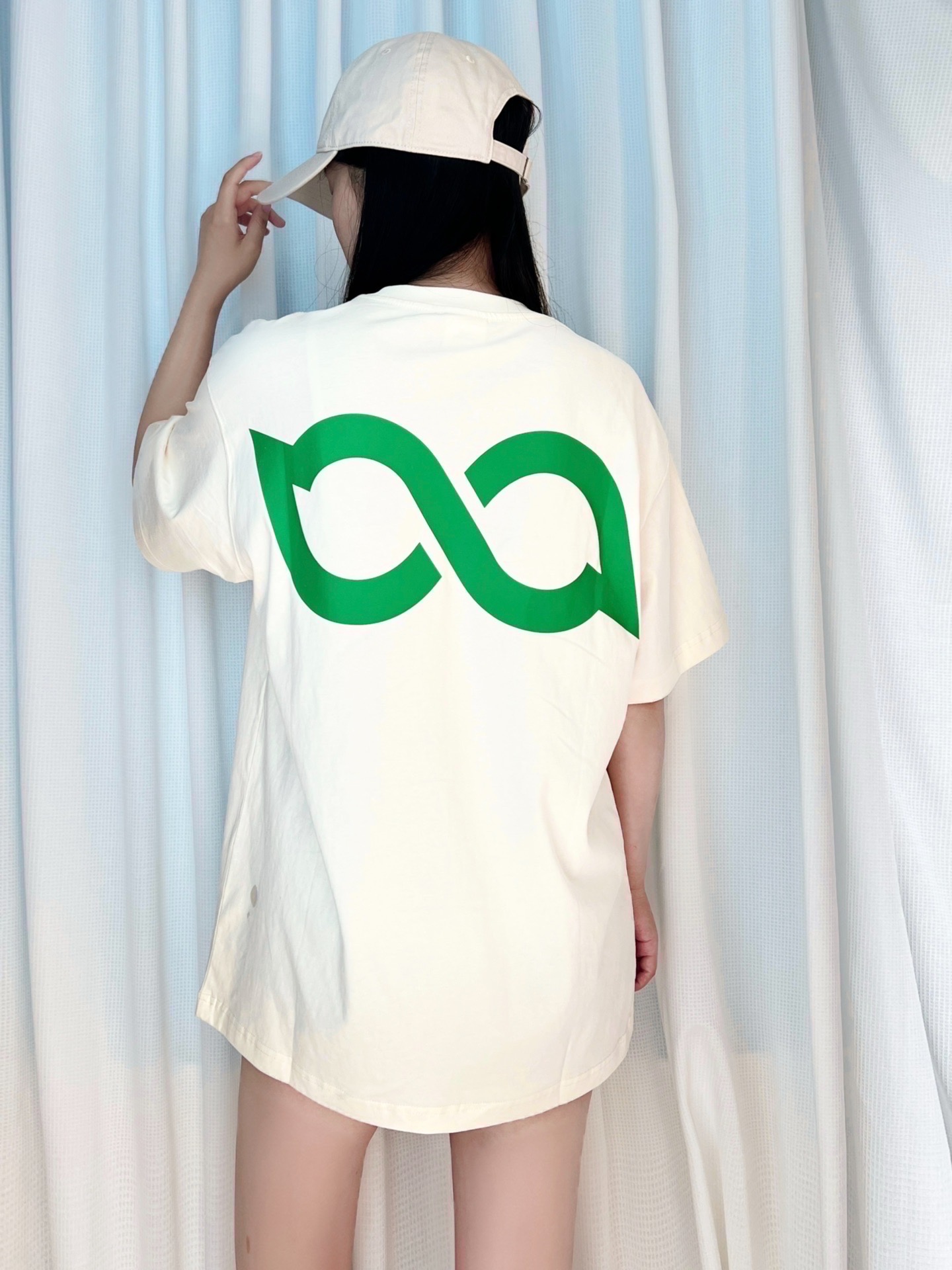 ootd | 宽松大版型t 真的很养眼!