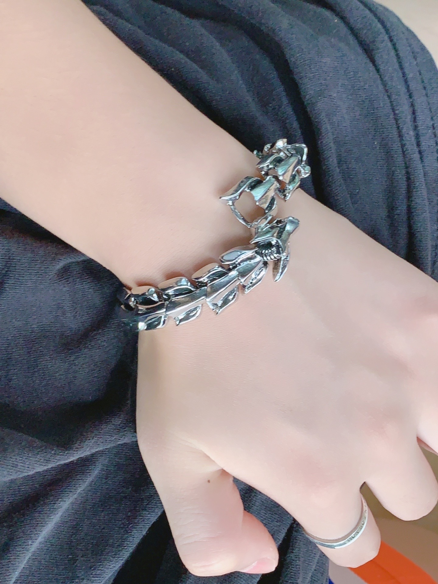 很好看的龙骨手链