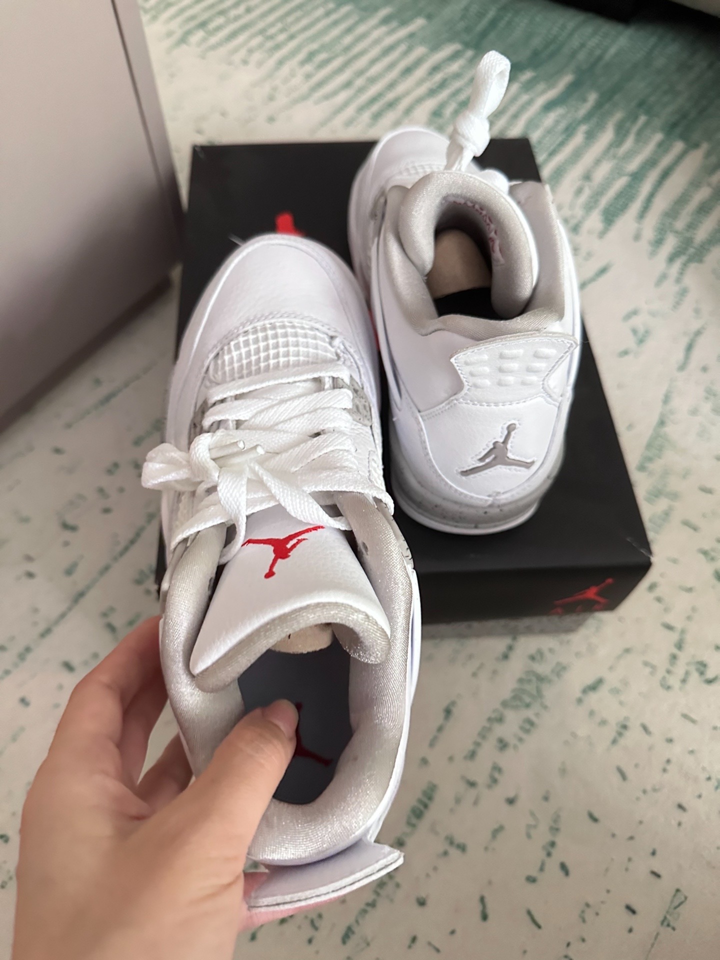 白色奥利奥aj4