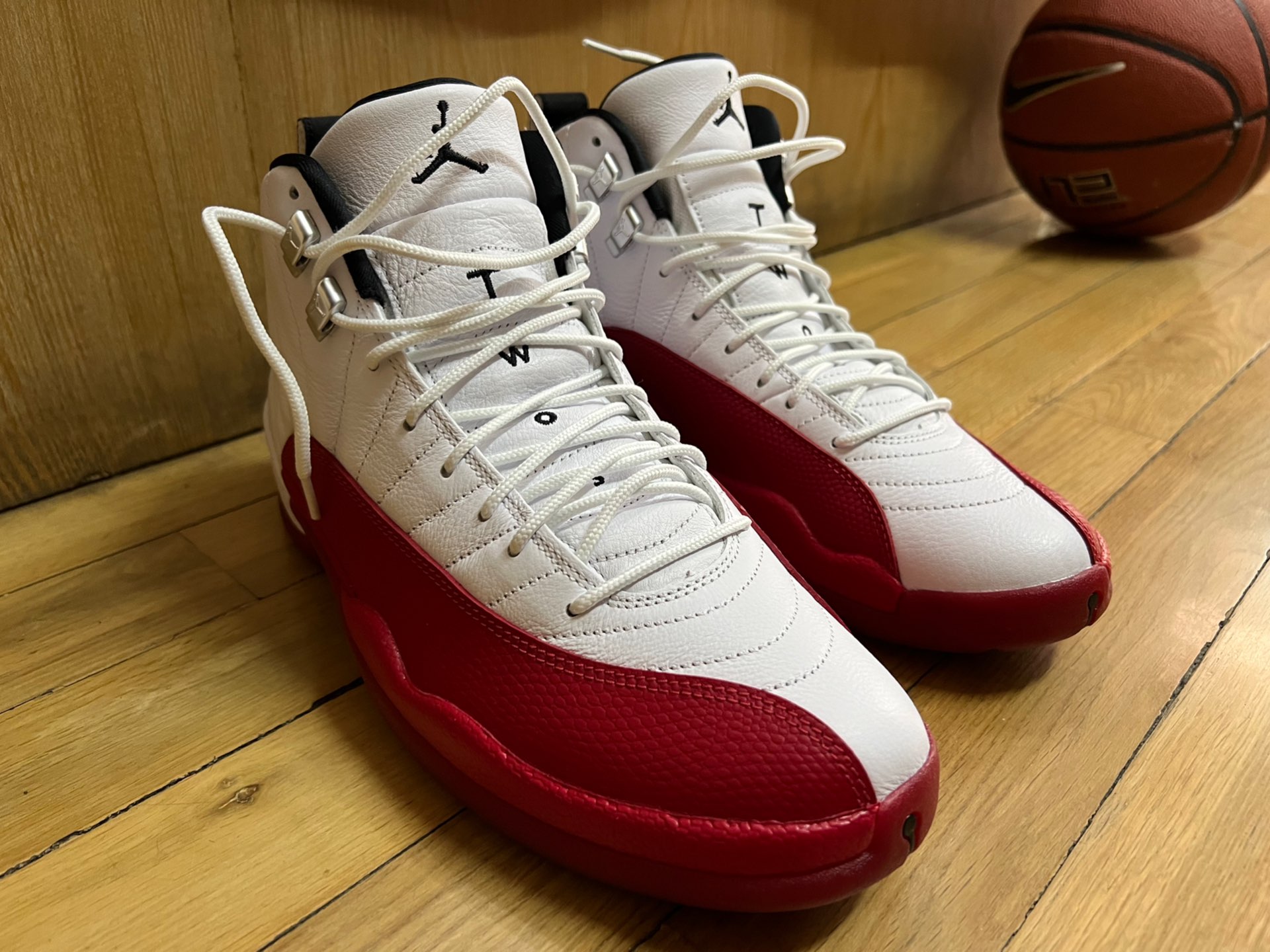 custom review-Air Jordan 12 Retro "Cherry" 2023
