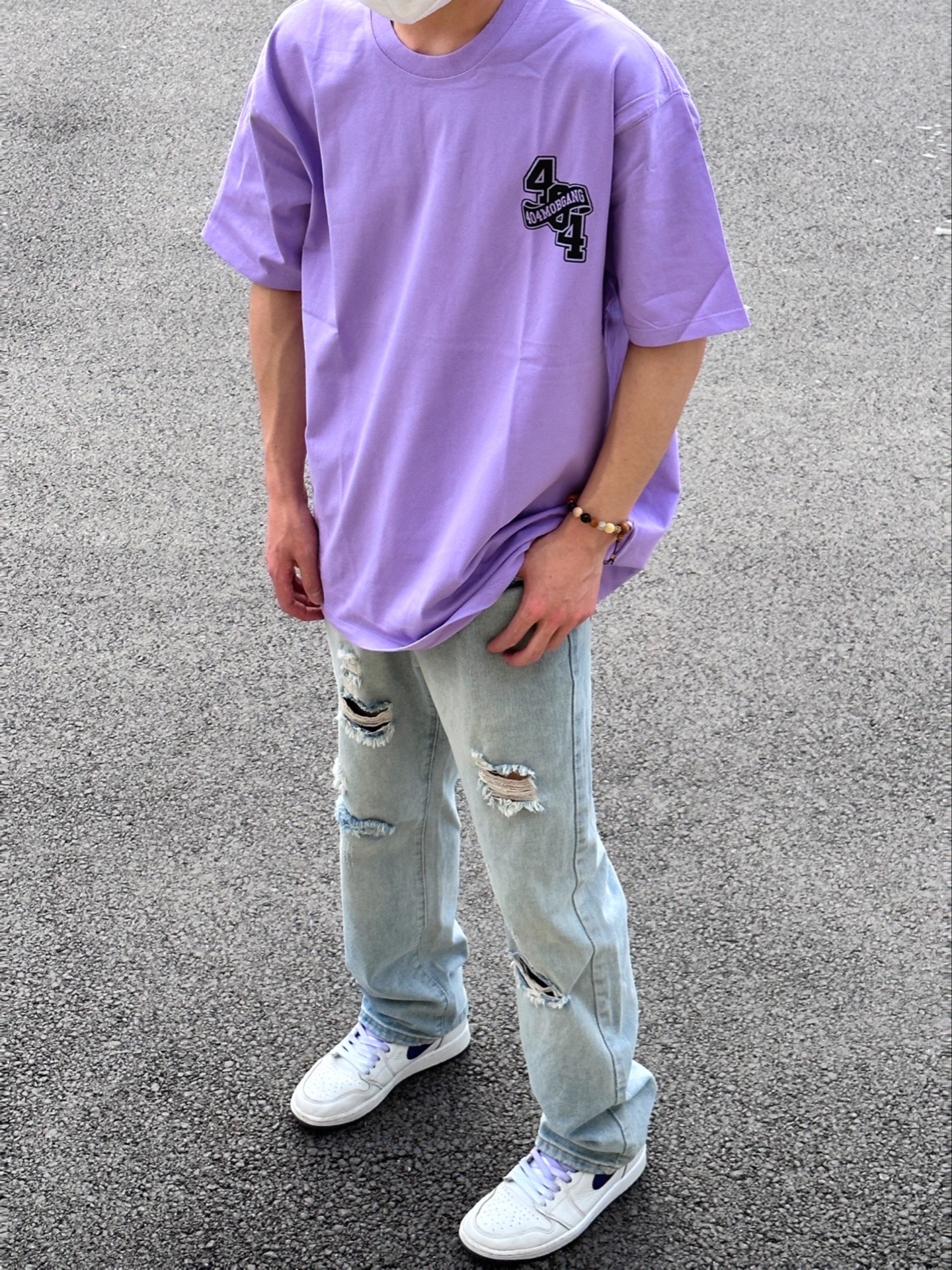 男生夏季穿搭|很显白的紫色印花t恤分享