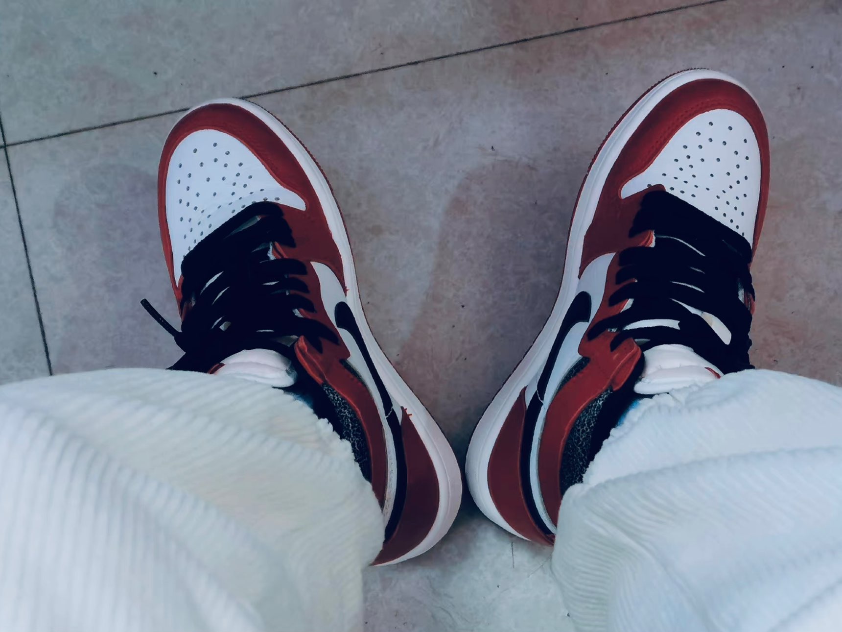 custom review-JORDAN 1 Retro High Og Chicago Lost And Found