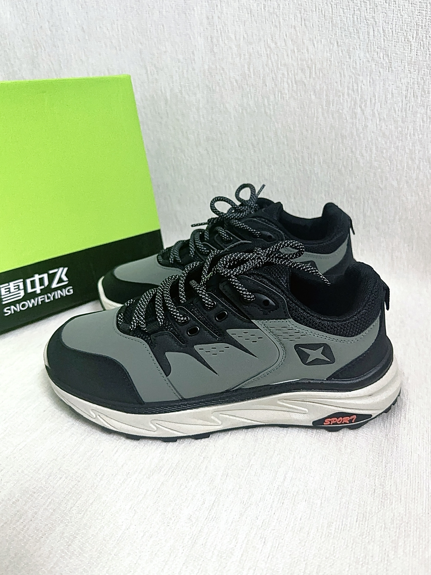 这双户外功能鞋也太好看了吧