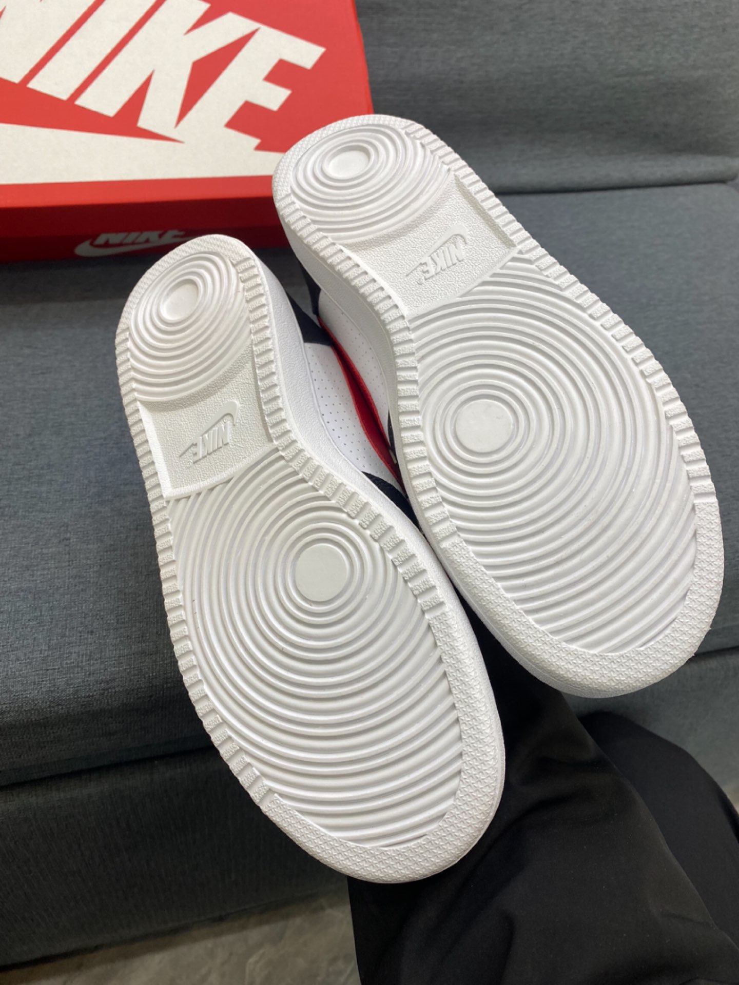 nike  耐克court borough低帮男运动鞋冬季板鞋复古缓震 nike court