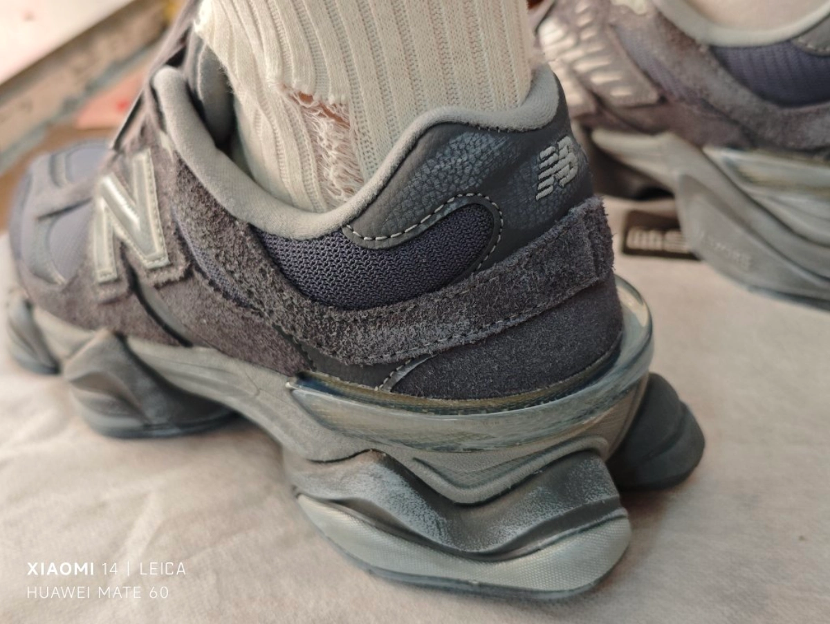 custom review-New Balance 9060 Magnet