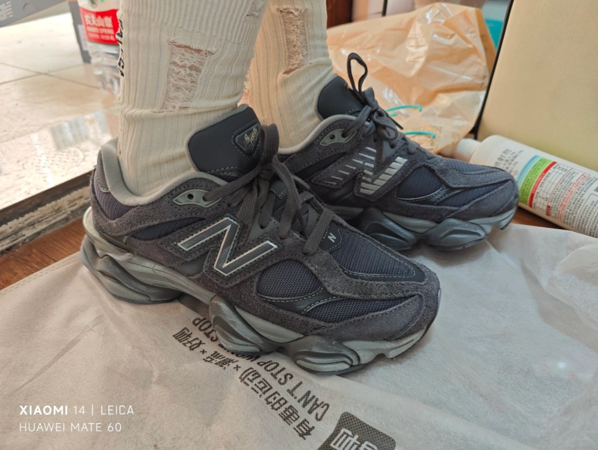custom review-New Balance 9060 Magnet