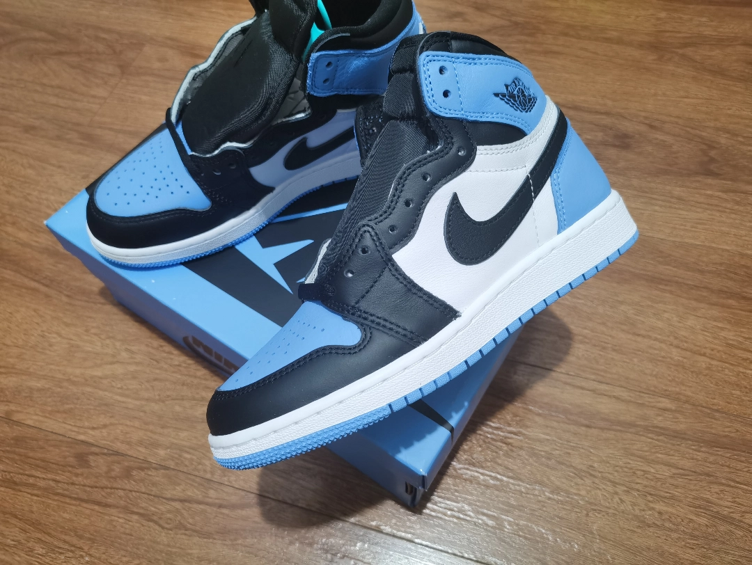 custom review-Nike Air Jordan 3 Retro UNC 2020 CT8532-104 Sz 10.5
