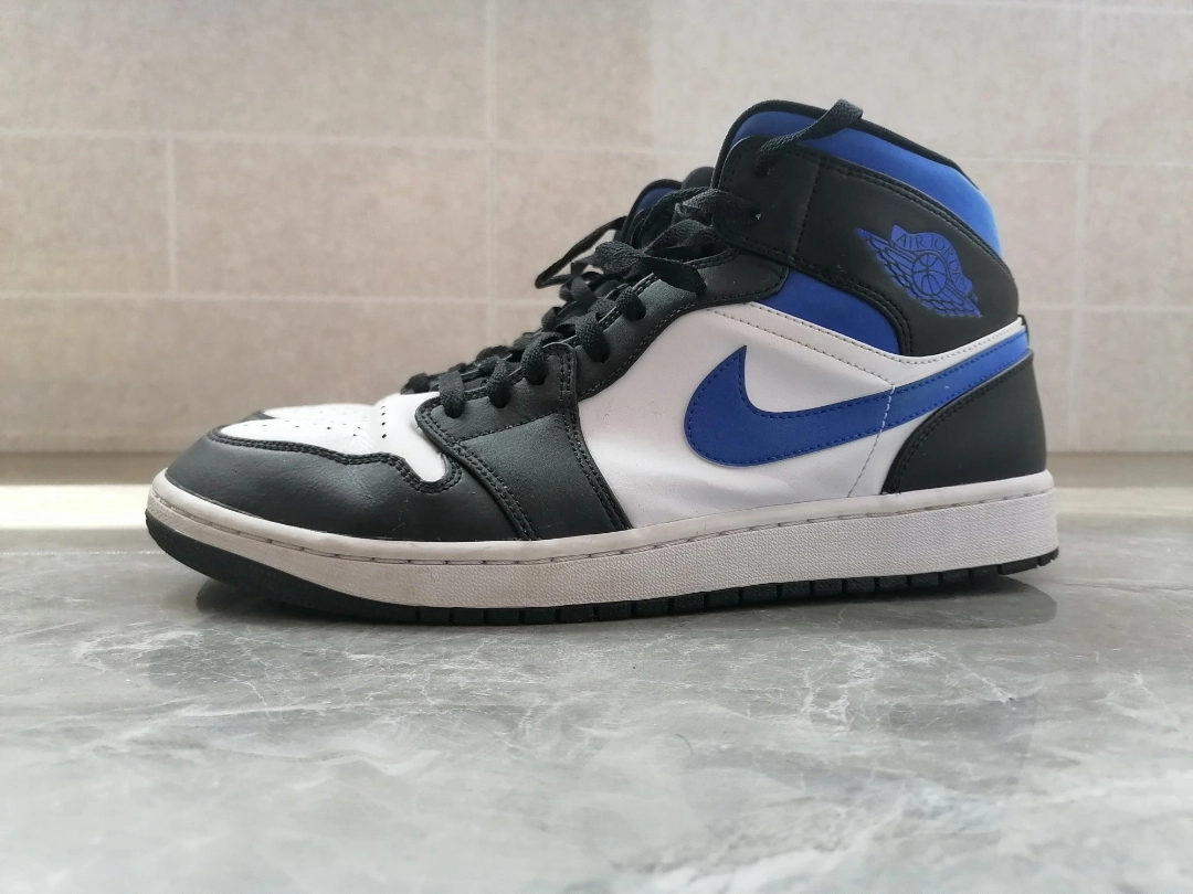 aj1white royal皇家蓝图片