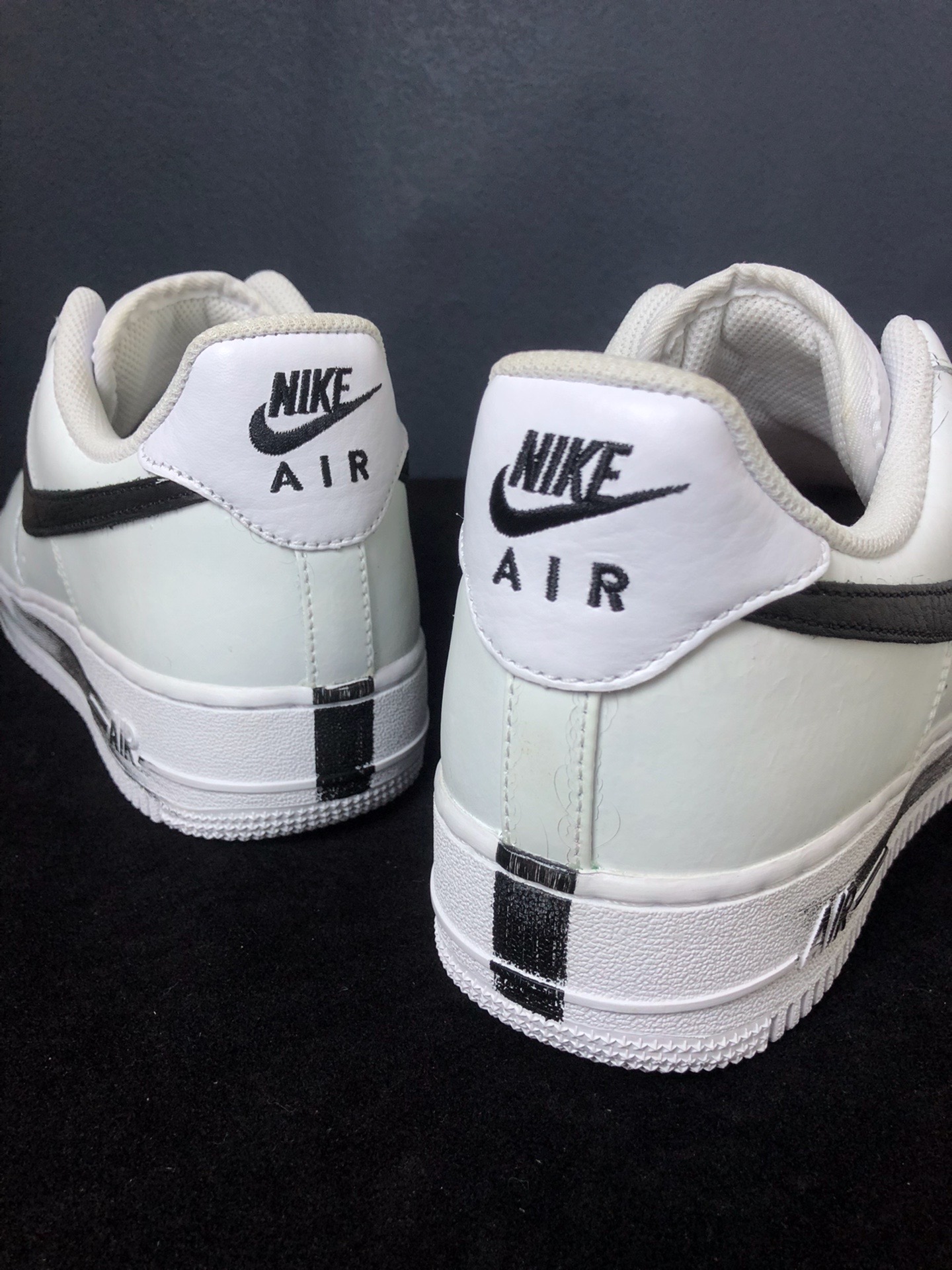 权志龙af1 2.0,真的不舍得刮开它!