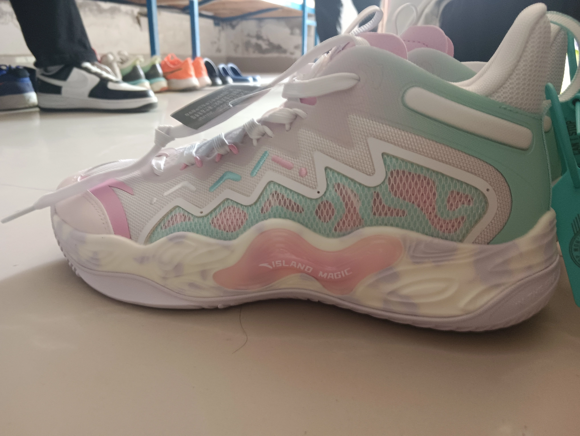 custom review-ANTA Magic Cement Bubble Outfield Basketball Shoes 'White Pink'