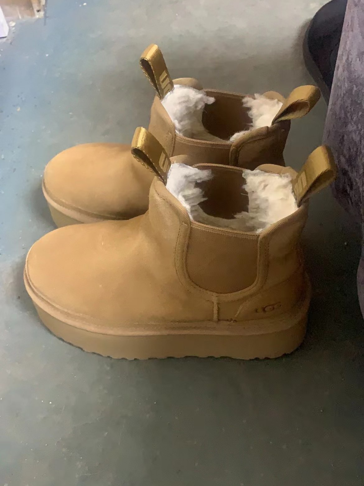 custom review-UGG Neumel Platform Chelsea Boot Chestnut Women's