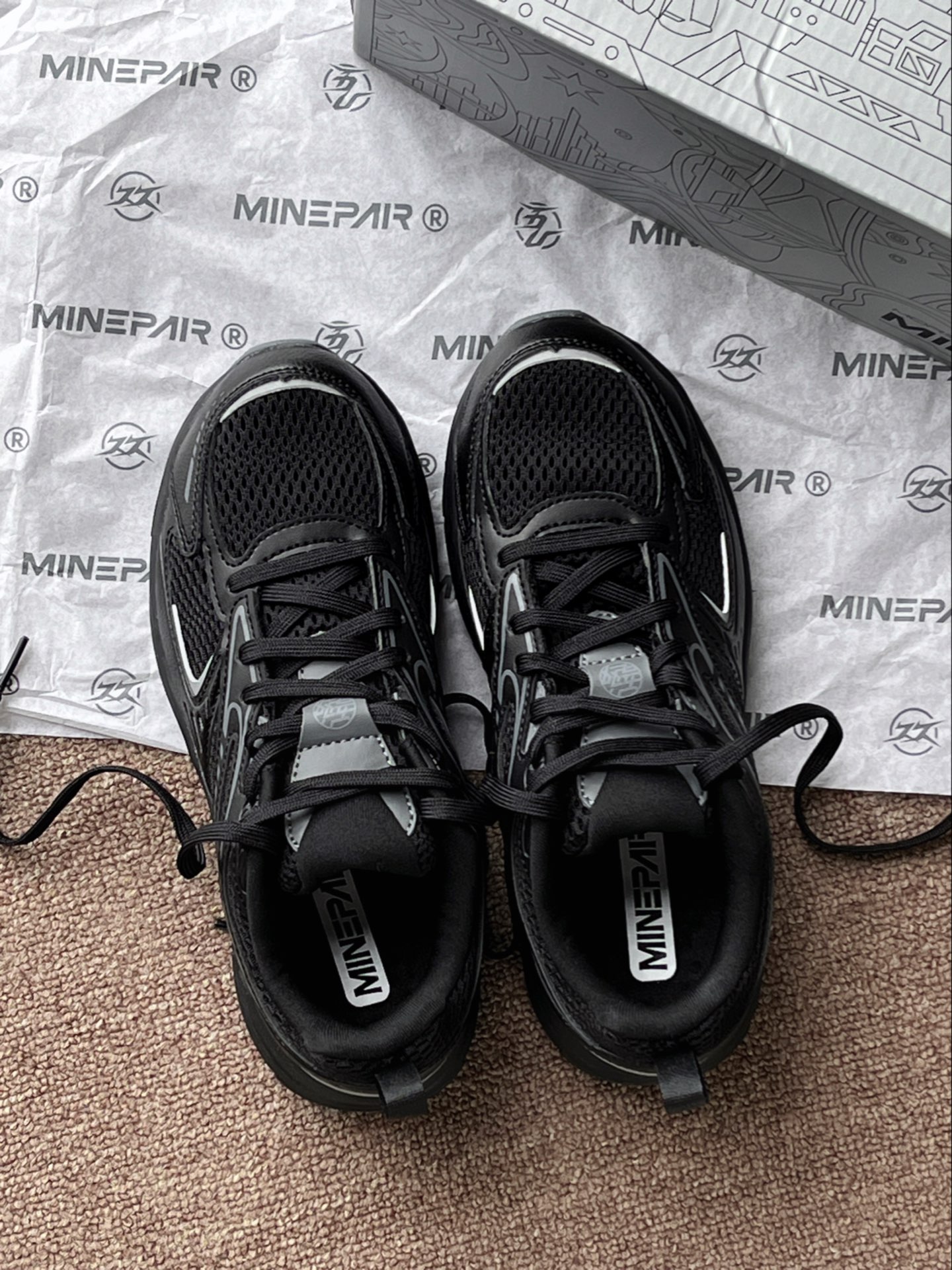 百元复古感跑鞋94这双黑骑士有点好看啊!