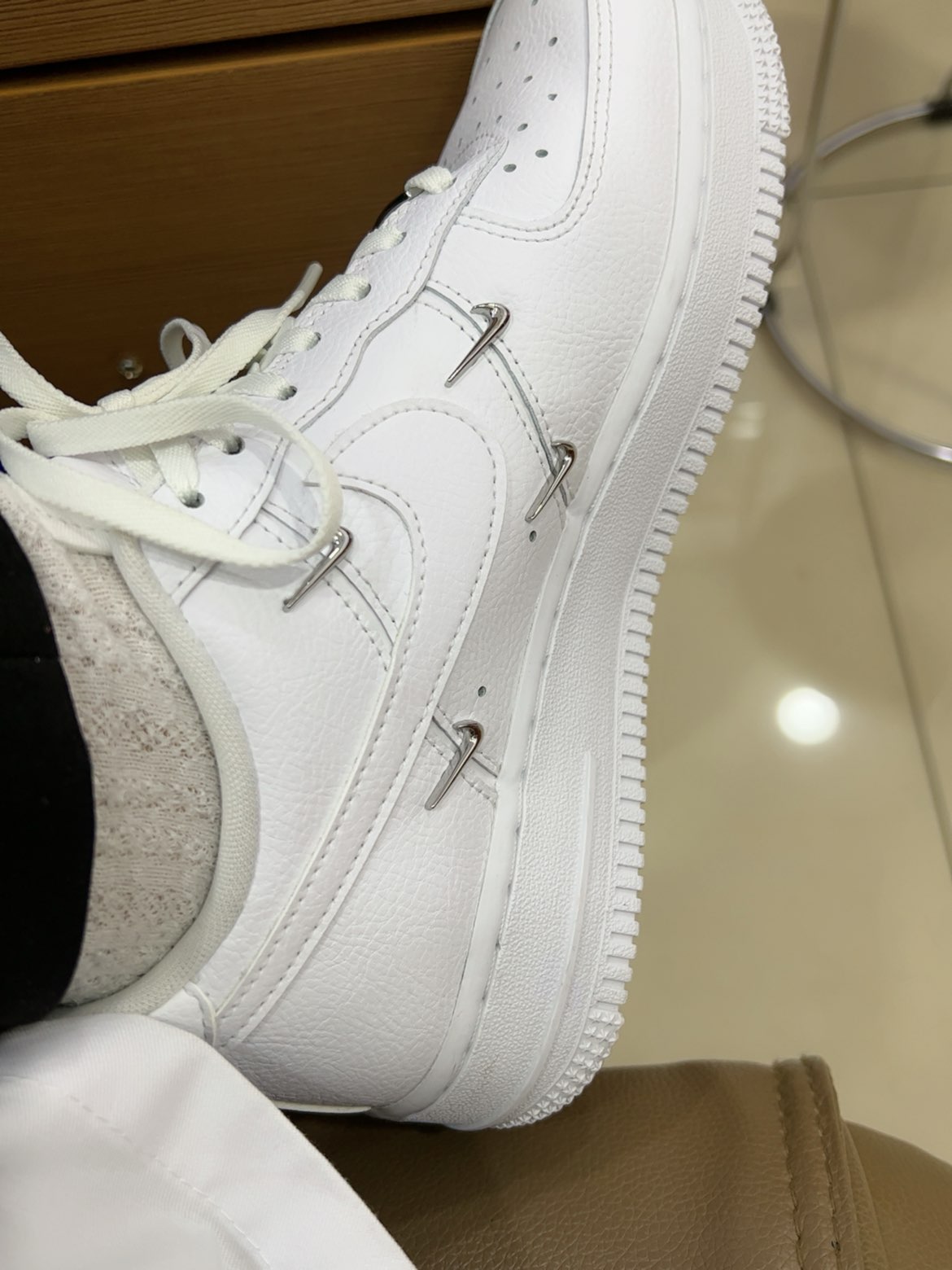 custom review-Nike Air Force 1 '07 Lx 'Sisterhood   White Metallic Silver' Women's
